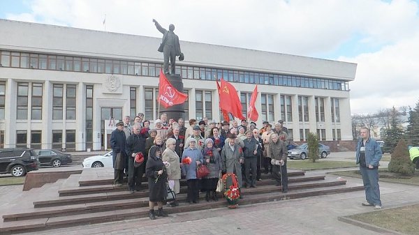 Калужские коммунисты продолжают борьбу против переноса памятника В.И. Ленину