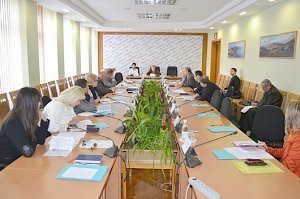 На заседании профильного Комитета парламента депутаты обсудили ход выполнения федеральной целевой программы в сфере культуры и охраны культурного наследия в Республике Крым в 2015 году