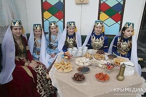 Первый праздник реабилитированных народов в Симферополе отметили дегустацией национальных блюд