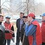 Коммунисты Новосибирска провели субботники во всех районах города