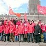 Екатеринбург. Коммунисты почтили память В.И. Ленина возложением цветов