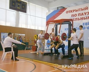 В Евпатории на Чемпионате России по пауэрлифтингу установили 15 рекордов мира