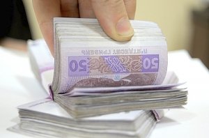 Инспектор таможенного поста «Феодосия» попался на взятке в 1 тыс. гривен.