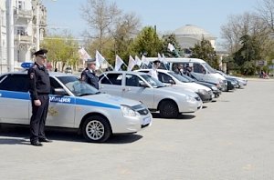 Автопробег МВД по Республике Крым, посвященный празднованию 70-летия Великой Победы, направляется в Алушту