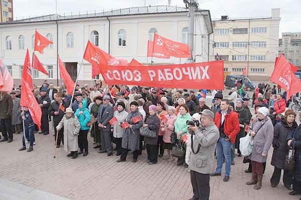 «Даёшь правительство народного доверия!». Первомай в Иваново