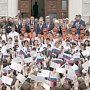 Студенты и учащиеся Москвы присоединятся к всероссийской акции и выйдут на улицы, чтобы спеть «День Победы» Давида Тухманова