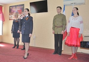 МВД по Республике Крым подарило ветеранам Великой Отечественной войны праздничный концерт
