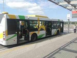 Из аэропорта до вокзала в Столице Крыма пообещали пустить автобус для туристов