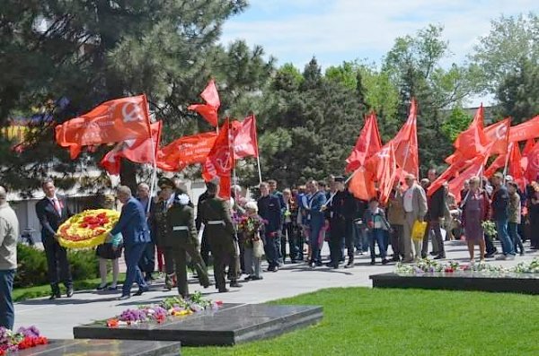 «Этот праздник со слезами на глазах». Митинг Победы в Ростове-на-Дону