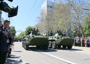Парад в Севастополе посмотрели более 200 тысяч человек