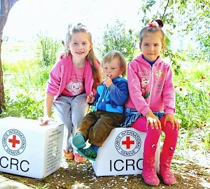 Керченский Красный Крест помогает малообеспеченным многодетным семьям
