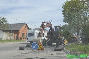 В Керчи провалилась дорога