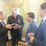 Валерий Рашкин и Андрей Клычков обсудили фашизм с депутатом бундестага