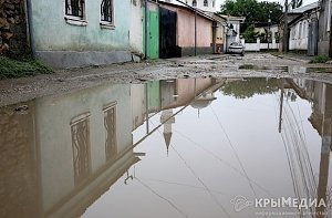 Из-за непогоды в Джанкое затопило полтора десятка домов