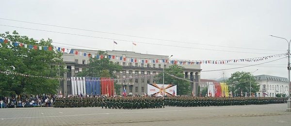 Коммунисты Северной Осетии поздравляют солдат и офицеров с 20-летним юбилеем 58-ой общевойсковой армии