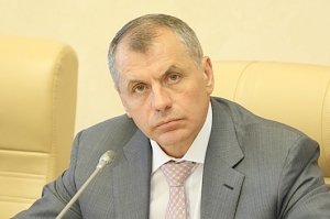 Владимир Константинов поручил создать межведомственную рабочую группу по контролю за организацией детского отдыха и оздоровления в Крыму