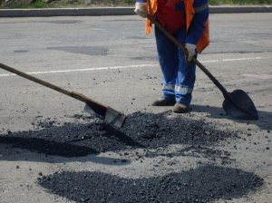 В Крыму обещают удешевить возведение и ремонт дорог с помощью новых технологий