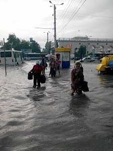 Столицу Крыма затопил сильнейший ливень