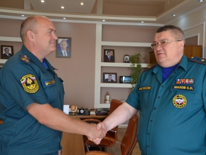 Глава крымского МЧС стал генерал-лейтенантом внутренней службы