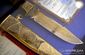 В Крыму открылась выставка изделий Златоустовской оружейной компании