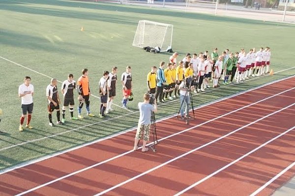 Новосибирск. Дан старт футбольному турниру на призы Депутатского центра КПРФ