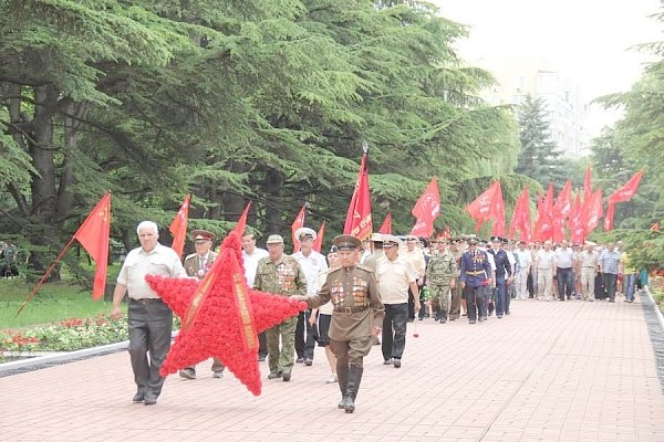 Крымские коммунисты почтили память погибших в годы Великой Отечественной войны