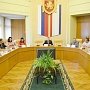 Константин Бахарев вручил государственные награды