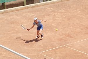 В Симферополе соревновались теннисисты до 15 лет из Украины и России