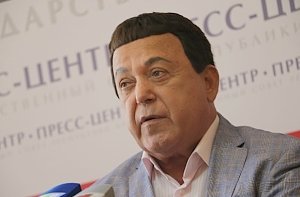 Кобзон пообещал помочь детской больнице Крыма с лекарствами от рака