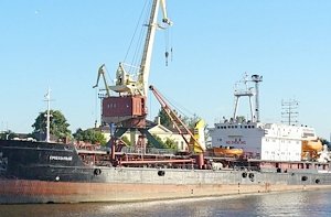 Украина открестилась от задержанного в Чёрном море танкера-«призрака» из-за керченской приписки