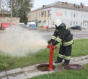 Состояние пожарных гидрантов – на контроле спасателей