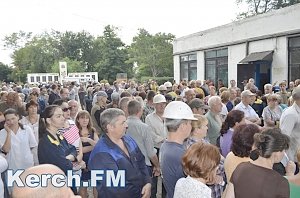 Металлурги Керчи обречены на нищету, — заводчане вышли на забастовку