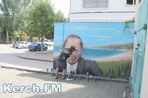 В Керчи появилось граффити с Путиным