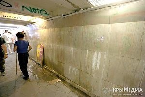 Торговцы с «потекшего» подземного перехода в Столице Крыма: мы боимся повторения истории со «смертельной объездной»