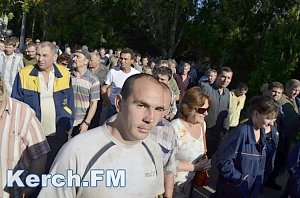 Металлурги Керчи объявили бессрочную забастовку