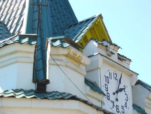 В Ялте реконструируют башню с часами
