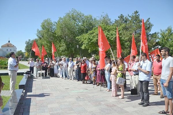 В Астрахани состоялся митинг протеста в рамках Всероссийской акции протеста