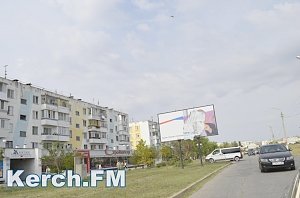 В Керчи неизвестные надругались над плакатами Путина