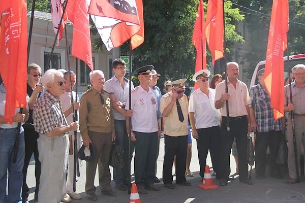 Власти Симферополя чинят коммунистам препятствия в проведении протестных уличных мероприятий