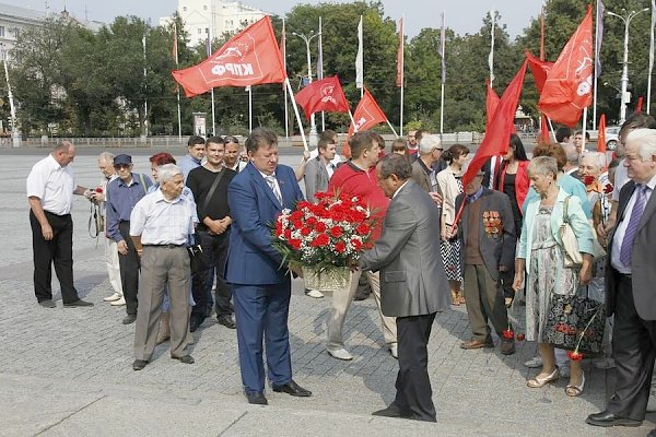 Насыщенным выдался второй день визита заместителя Председателя ЦК КПРФ В.И. Кашина в город Воронеже