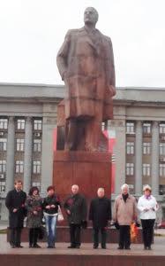 Кировчане отметили сорокапятилетние открытия памятника В.И. Ленину