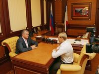 Сергей Аксёнов пообещал содействие в выделении средств на ремонт дорог в Евпатории