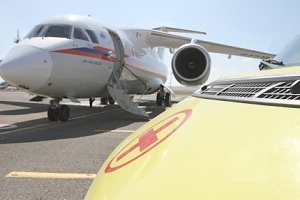 Спецборт МЧС России осуществляет санитарно-авиационную эвакуацию 18-летнего подростка из Крыма в г.Санкт-Петербург