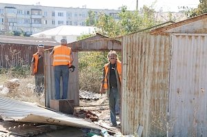 В Севастополе снесли почти полсотни гаражей