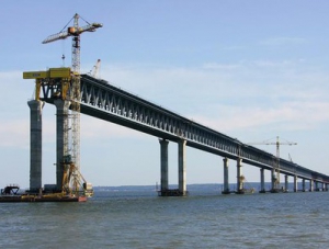 Козак: зимой в Керченском проливе появится второй технологический мост