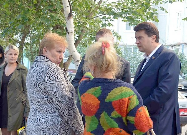 О.А. Лебедев встретился с жителями Тулы на общегородском Празднике двора