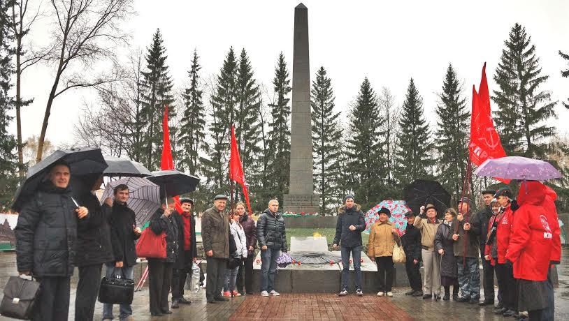 Октябрь свердловская область. Герои гражданской войны Стелла Екатеринбург.