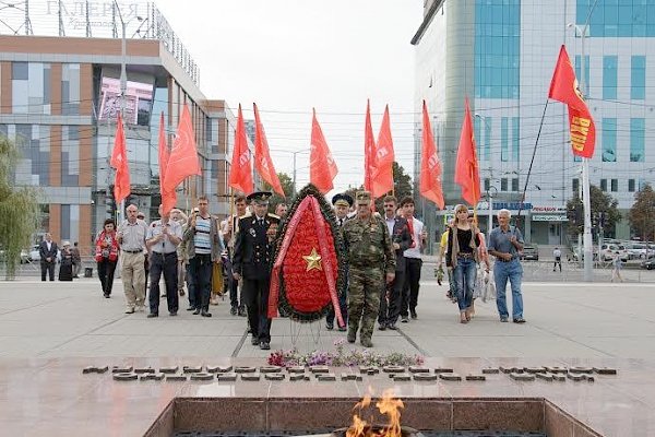 В Краснодарском крае прошли мероприятия КПРФ в рамках акции в память об октябрьской трагедии 1993 года