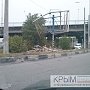 В Столице Крыма водитель Hyundai в смертельном полете сбил билборд