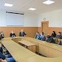 Лидер тамбовских коммунистов А.И. Жидков провел встречу со студентами-политологами
